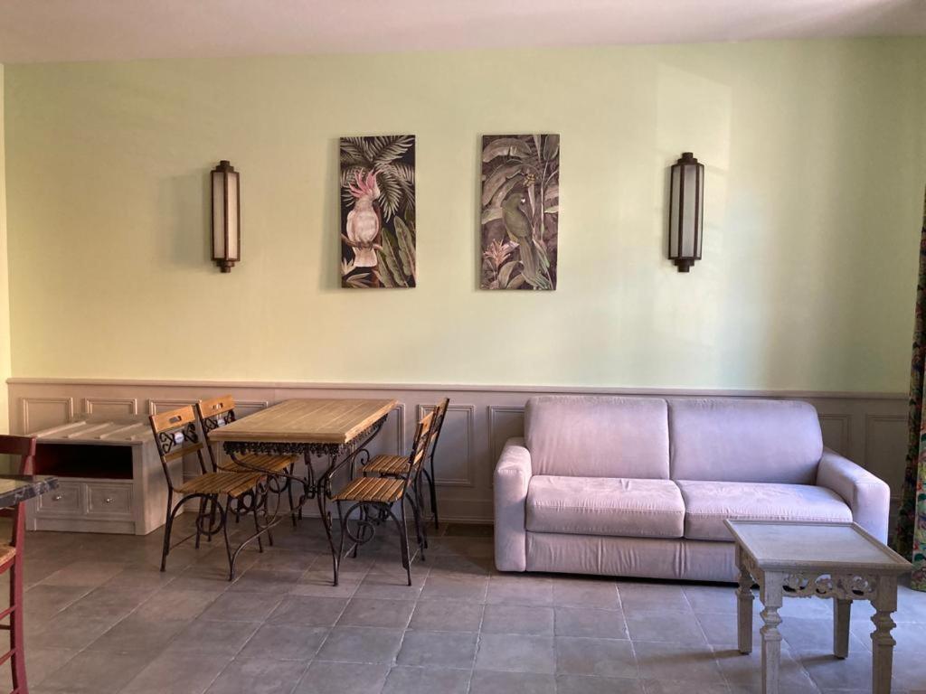 Ferienwohnung Mes à Moi in Pézenas Exterior foto